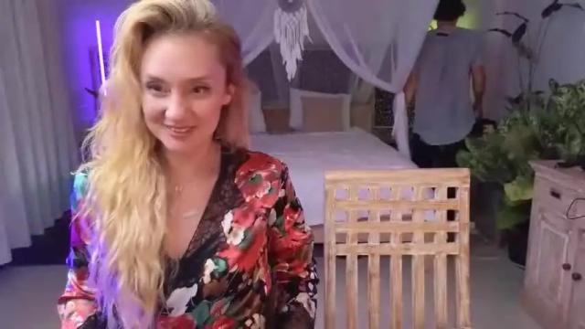 Image 4 of goddess_marylin Stream on Chaturbate on 14 months ago
