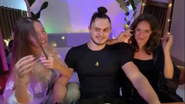 Image 3 of goddess_marylin Stream on Chaturbate on 1 month ago