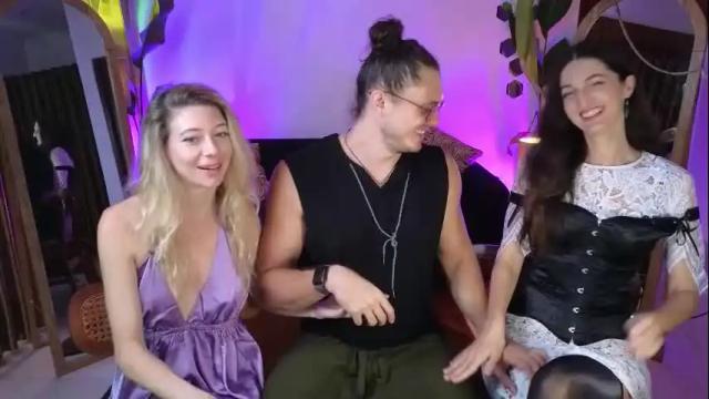 Image 2 of goddess_marylin Stream on Chaturbate on 1 month ago