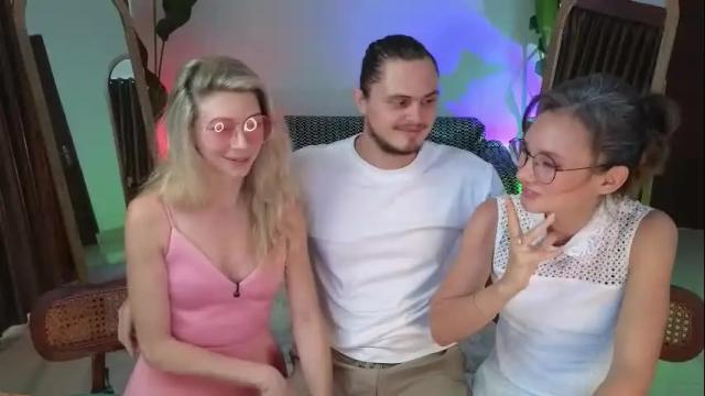 Image 3 of goddess_marylin Stream on Chaturbate on 2 days ago