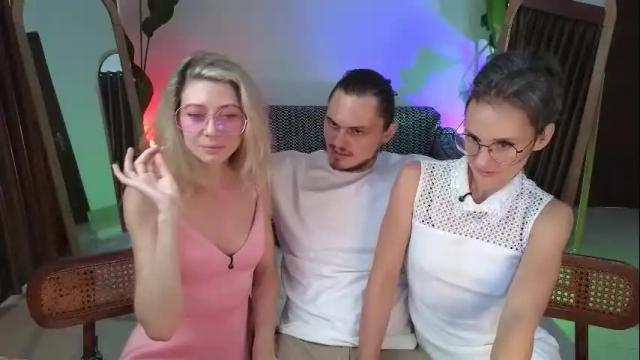 Image 6 of goddess_marylin Stream on Chaturbate on 2 days ago