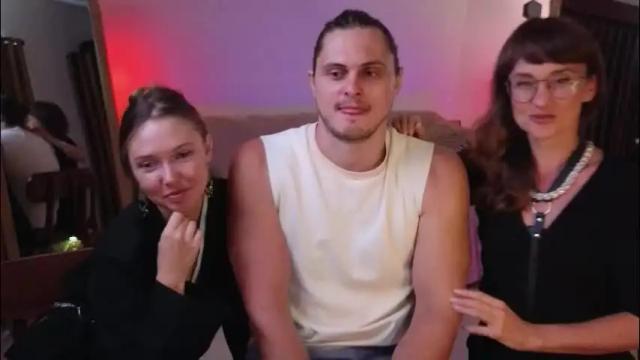 Image 2 of goddess_marylin Stream on Chaturbate on 3 months ago