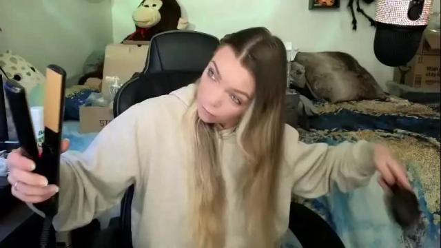 Image 2 of goddess_of_mars Stream on Chaturbate on 1 month ago