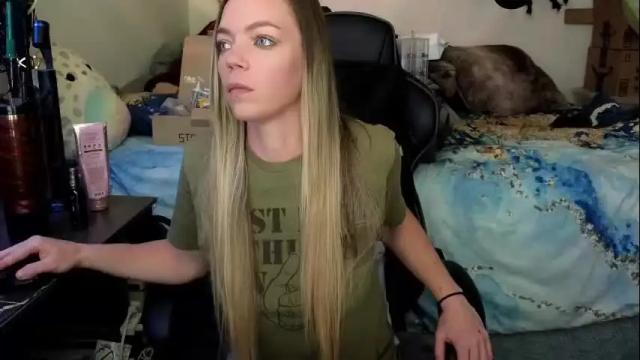 Image 12 of goddess_of_mars Stream on Chaturbate on 1 month ago