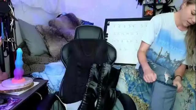 Image 12 of goddess_of_mars Stream on Chaturbate on 18 days ago