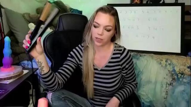 Image 12 of goddess_of_mars Stream on Chaturbate on 17 days ago