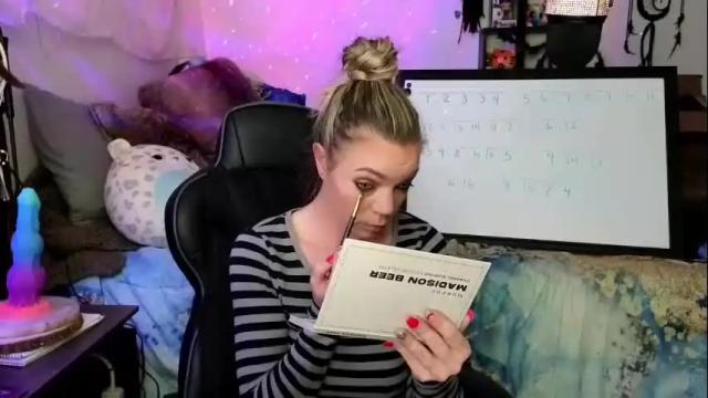 Image 2 of goddess_of_mars Stream on Chaturbate on 17 days ago