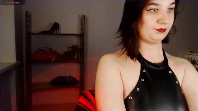 Image 2 of goddess_sophie99 Stream on Chaturbate on 23 days ago