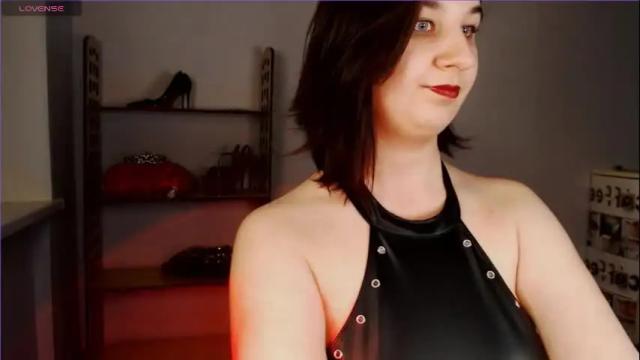 Image 7 of goddess_sophie99 Stream on Chaturbate on 23 days ago