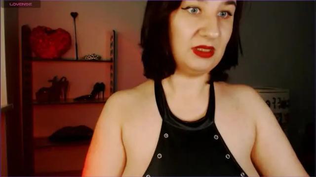 Image 12 of goddess_sophie99 Stream on Chaturbate on 2 months ago