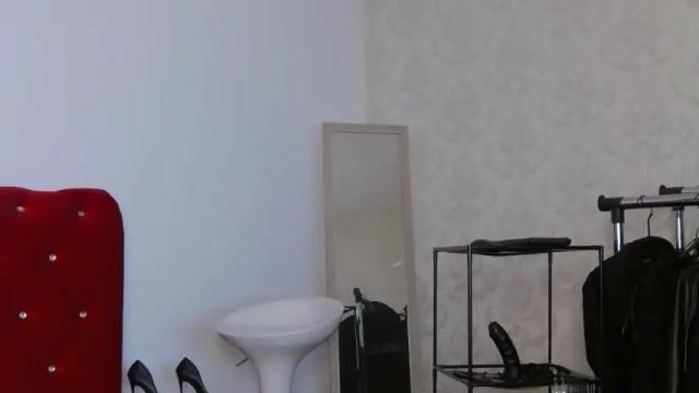 Image 2 of goddessania Stream on Chaturbate on 15 months ago