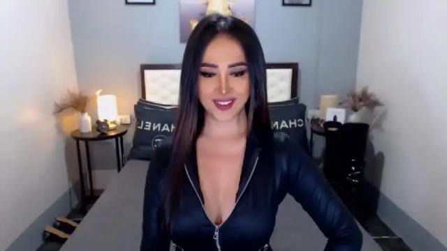 Image 7 of goddesscalieborga Stream on Chaturbate on 17 months ago
