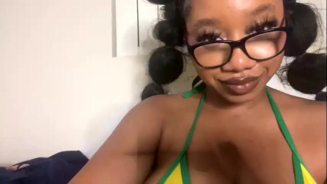 Image 4 of goddessdaisysky Stream on Chaturbate on 1 month ago