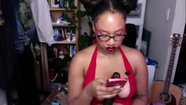 Image 2 of goddessdaisysky Stream on Chaturbate on 4 months ago