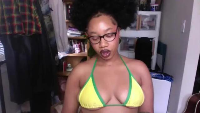 Image 10 of goddessdaisysky Stream on Chaturbate on 3 months ago