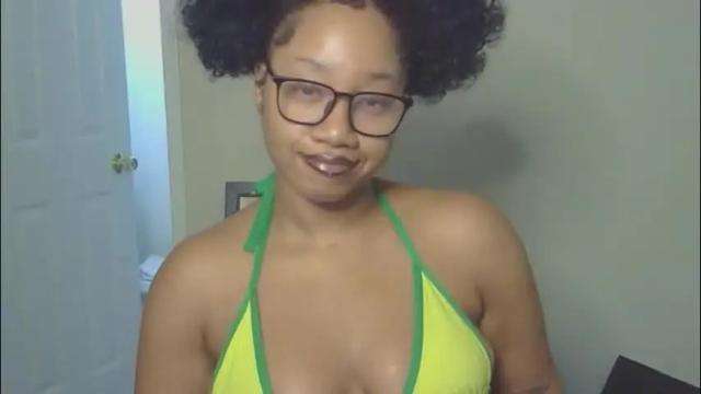 Image 10 of goddessdaisysky Stream on Chaturbate on 2 months ago