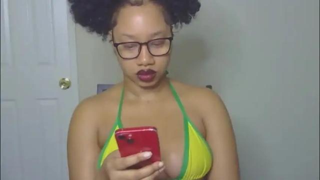 Image 4 of goddessdaisysky Stream on Chaturbate on 2 months ago