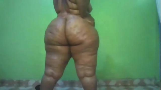 Image 8 of goddessebon Stream on Chaturbate on 3 days ago