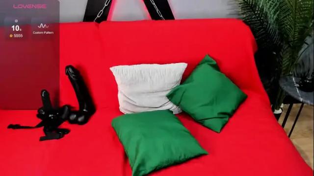 Image 3 of goddessemily_ Stream on Chaturbate on 1 month ago