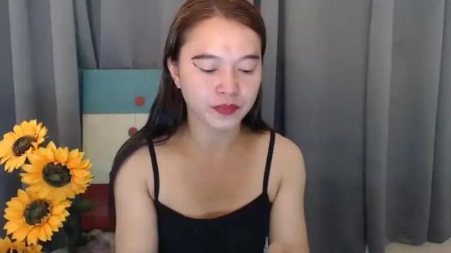 Image 2 of goddesses_slut247752 Stream on Chaturbate on 17 months ago