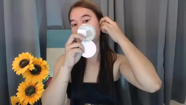 Image 2 of goddesses_slut247752 Stream on Chaturbate on 17 months ago