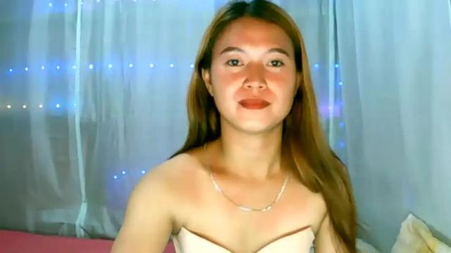 Image 11 of goddesses_slut247752 Stream on Chaturbate on 14 months ago