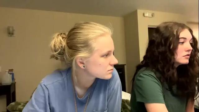 Image 3 of goddessfeyaa Stream on Chaturbate on 1 day ago