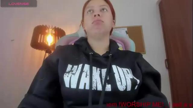 Image 4 of goddessjessica_roger Stream on Chaturbate on 16 days ago
