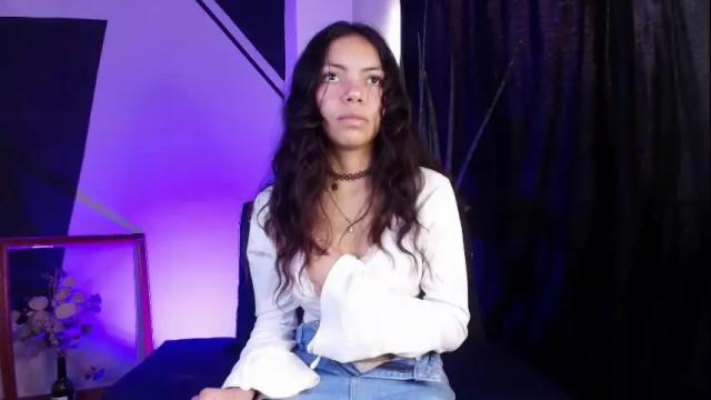 Image 4 of goddessjulieta Stream on Chaturbate on 1 month ago