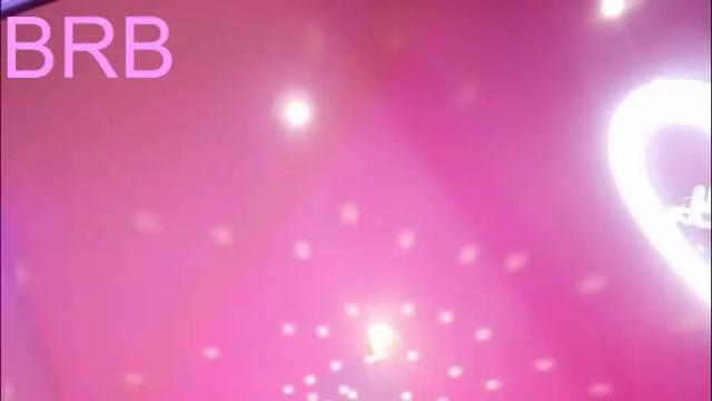 Image 7 of goddessjulieta Stream on Chaturbate on 8 days ago