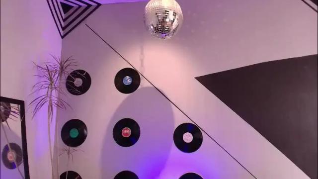 Image 2 of goddessjulieta Stream on Chaturbate on 4 days ago