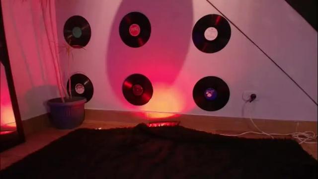 Image 4 of goddessjulieta Stream on Chaturbate on 1 day ago