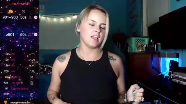 Image 3 of goddesskatexo Stream on Chaturbate on 20 months ago