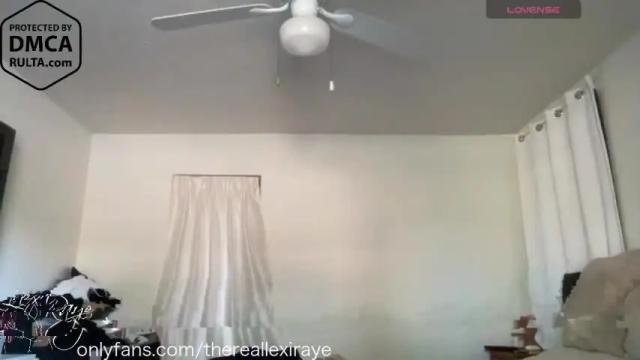 Image 2 of goddesslexiraye Stream on Chaturbate on 19 months ago