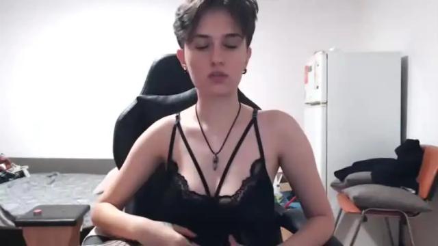 Image 3 of goddessmaeve Stream on Chaturbate on 19 months ago