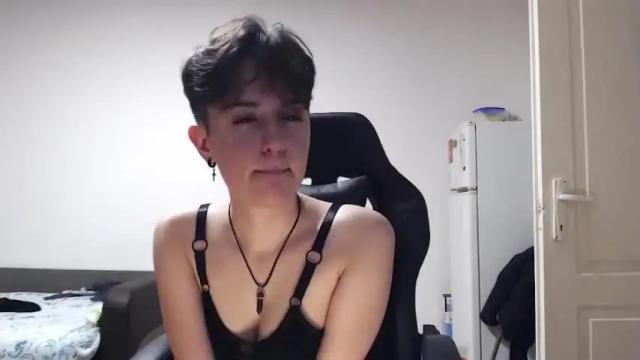 Image 11 of goddessmaeve Stream on Chaturbate on 16 months ago