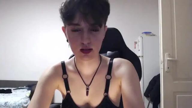 Image 7 of goddessmaeve Stream on Chaturbate on 16 months ago