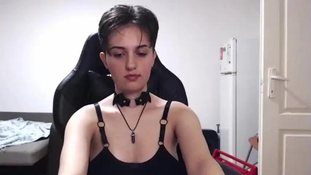 Image 11 of goddessmaeve Stream on Chaturbate on 16 months ago