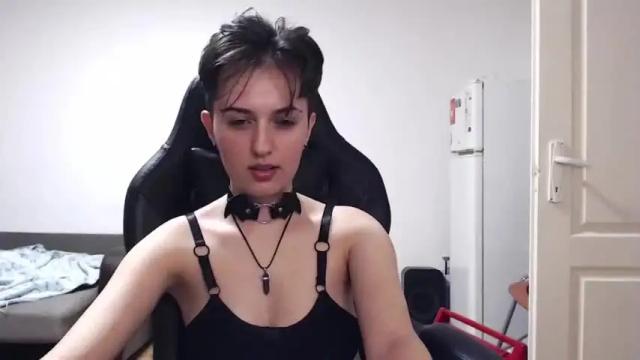 Image 7 of goddessmaeve Stream on Chaturbate on 16 months ago