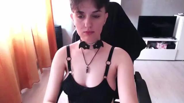 Image 7 of goddessmaeve Stream on Chaturbate on 13 months ago