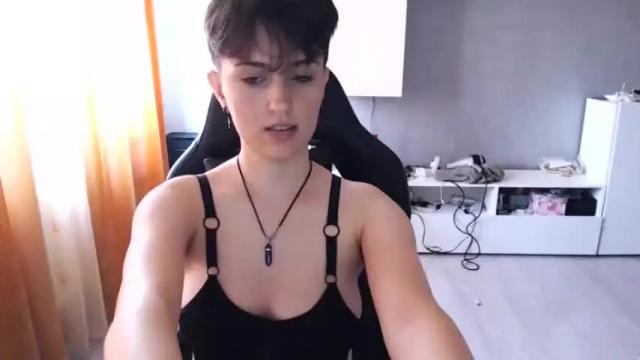Image 7 of goddessmaeve Stream on Chaturbate on 13 months ago