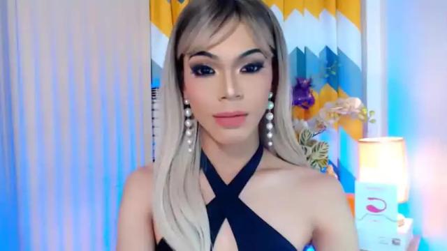Image 2 of goddessmichaella Stream on Chaturbate on 13 months ago