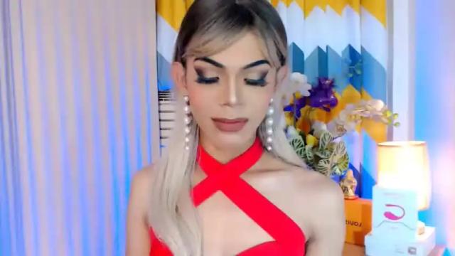 Image 12 of goddessmichaella Stream on Chaturbate on 13 months ago