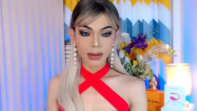 Image 4 of goddessmichaella Stream on Chaturbate on 13 months ago