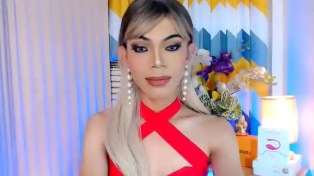 Image 6 of goddessmichaella Stream on Chaturbate on 13 months ago