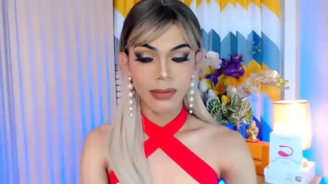 Image 8 of goddessmichaella Stream on Chaturbate on 13 months ago