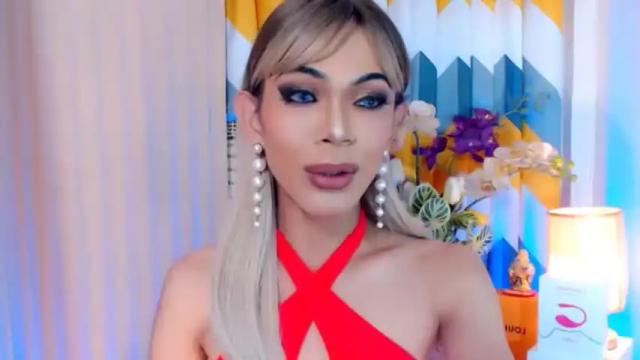 Image 6 of goddessmichaella Stream on Chaturbate on 13 months ago