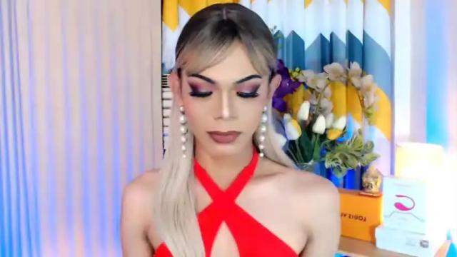 Image 4 of goddessmichaella Stream on Chaturbate on 12 months ago