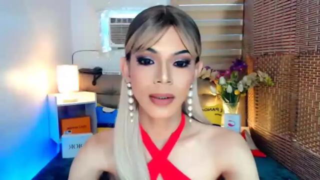 Image 3 of goddessmichaella Stream on Chaturbate on 12 months ago
