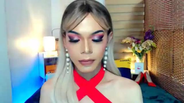 Image 3 of goddessmichaella Stream on Chaturbate on 14 months ago
